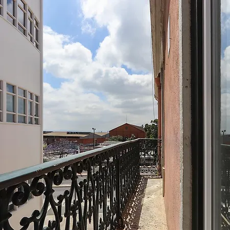 Kab+1 * Lisbon